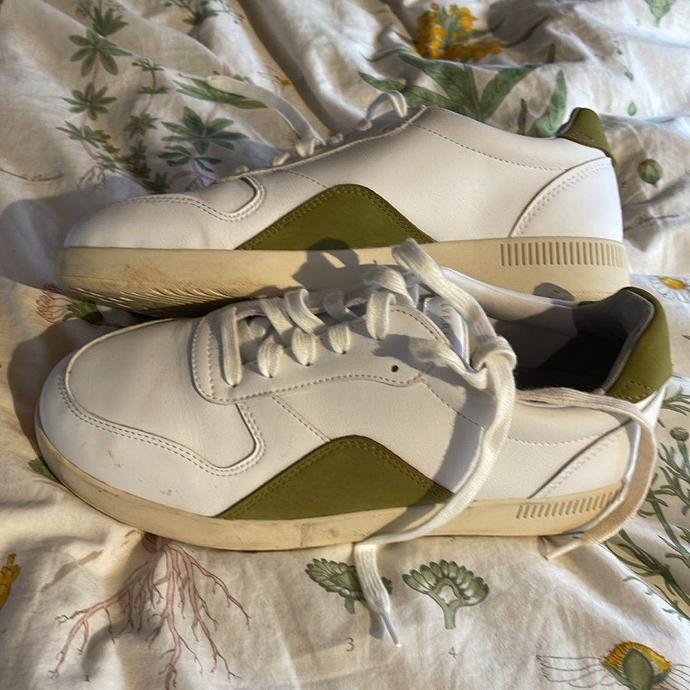 Everlane Releather Court Sneakers View 2